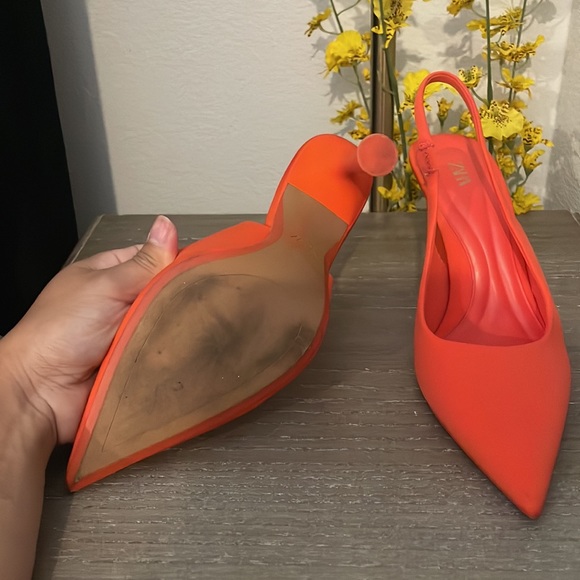 Zara Orange pointed toe slingback - Picture 2 of 3